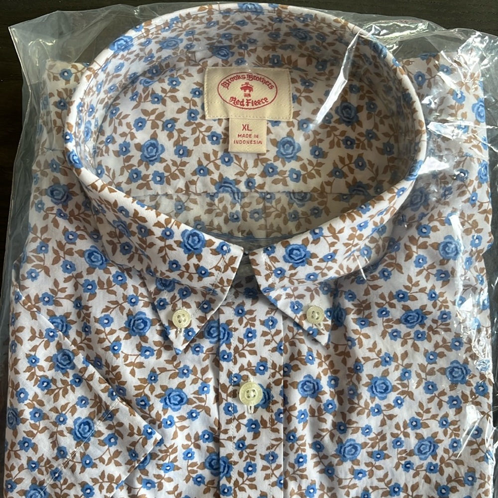 Half sleeve floral shirt size XL(42-44)